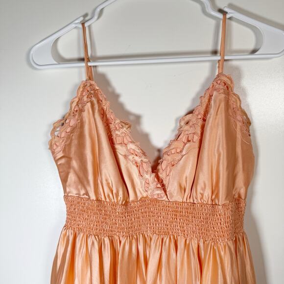BCBG Silk Lace Eyelet Babydoll Dress Large Peach Spaghetti Strap y2k Party - Picture 5 of 15